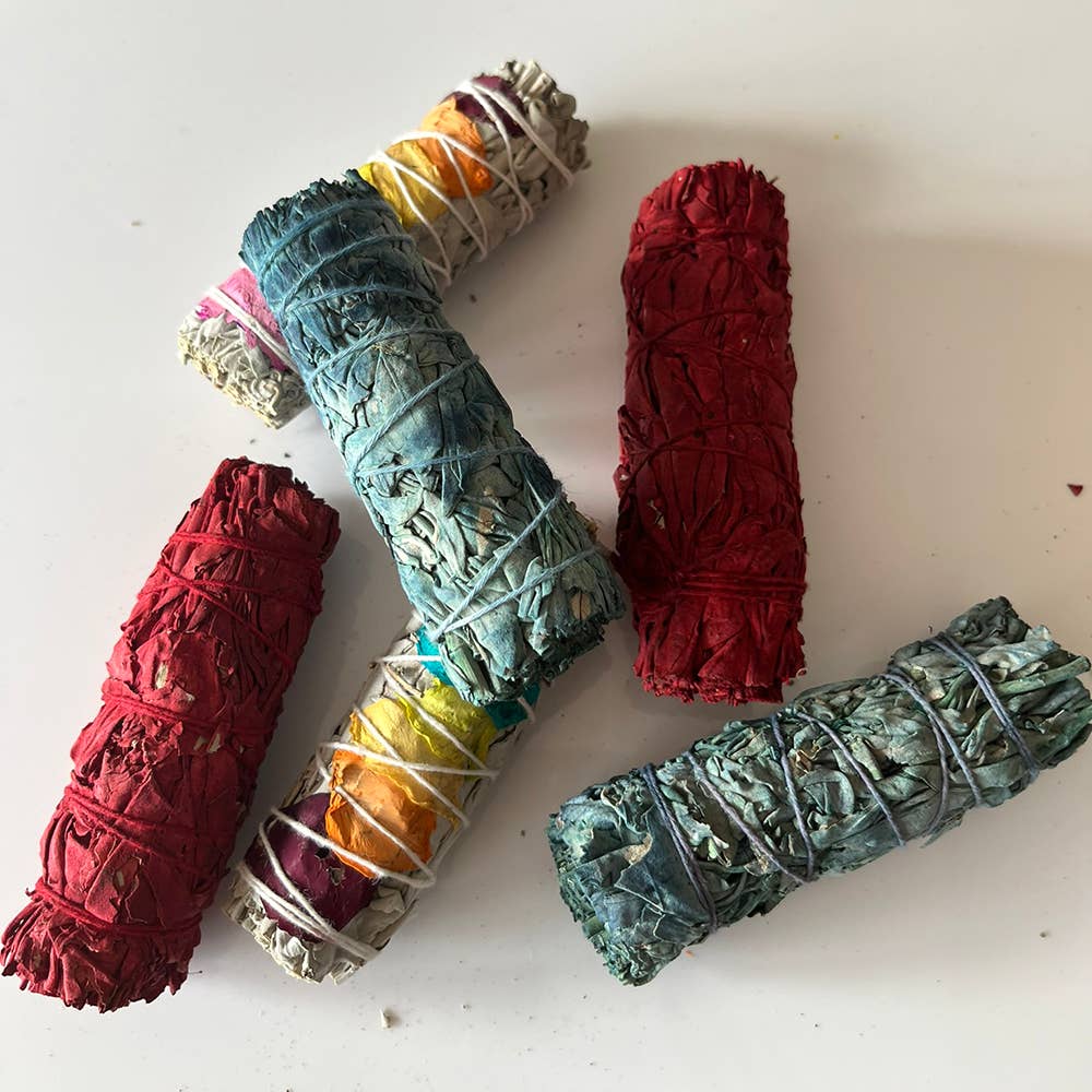 Sage Smudge Sticks Packs: 2x White Sage 2x White Sage and Palo Santo 2x White Sage and Chakra Petals 4"